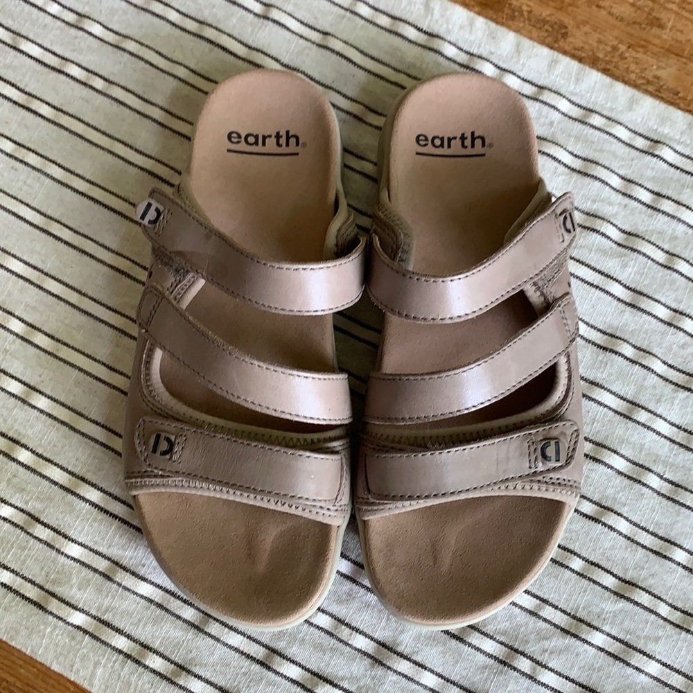 Earth Comfort Sandals with Adjustable Straps 6.5